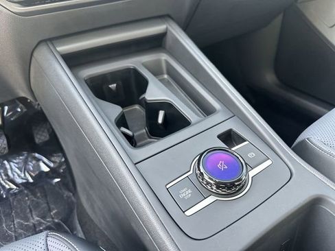 New 2025 Volkswagen Tiguan SE image 20