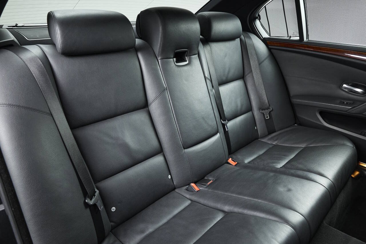 Used 2008 BMW M5 RWD image 99