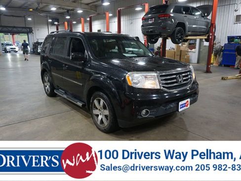 Used 2015 Honda Pilot Touring image 1