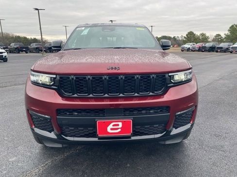 New 2025 Jeep Grand Cherokee L Limited image 2