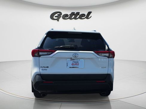 Used 2023 Toyota RAV4 XLE w/ Convenience Package image 5