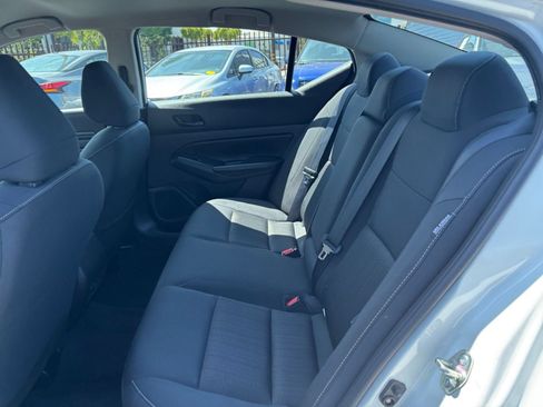 Used 2025 Nissan Altima 2.5 SV FWD image 29
