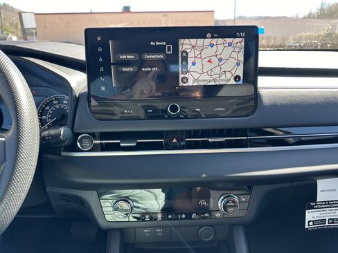 New 2026 Mitsubishi Outlander ES image 12