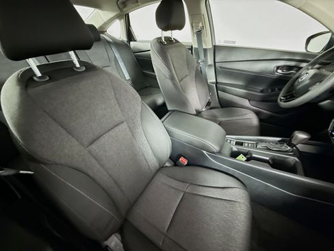 Certified 2025 Honda Accord LX image 32