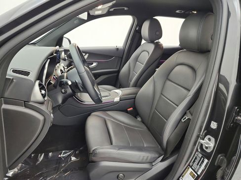 Used 2022 Mercedes-Benz GLC 300 image 10