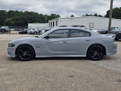 Used 2022 Dodge Charger R/T w/ Plus Group RWD image 14
