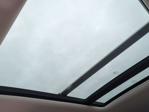 Used 2020 Land Rover Defender 110 S image 28