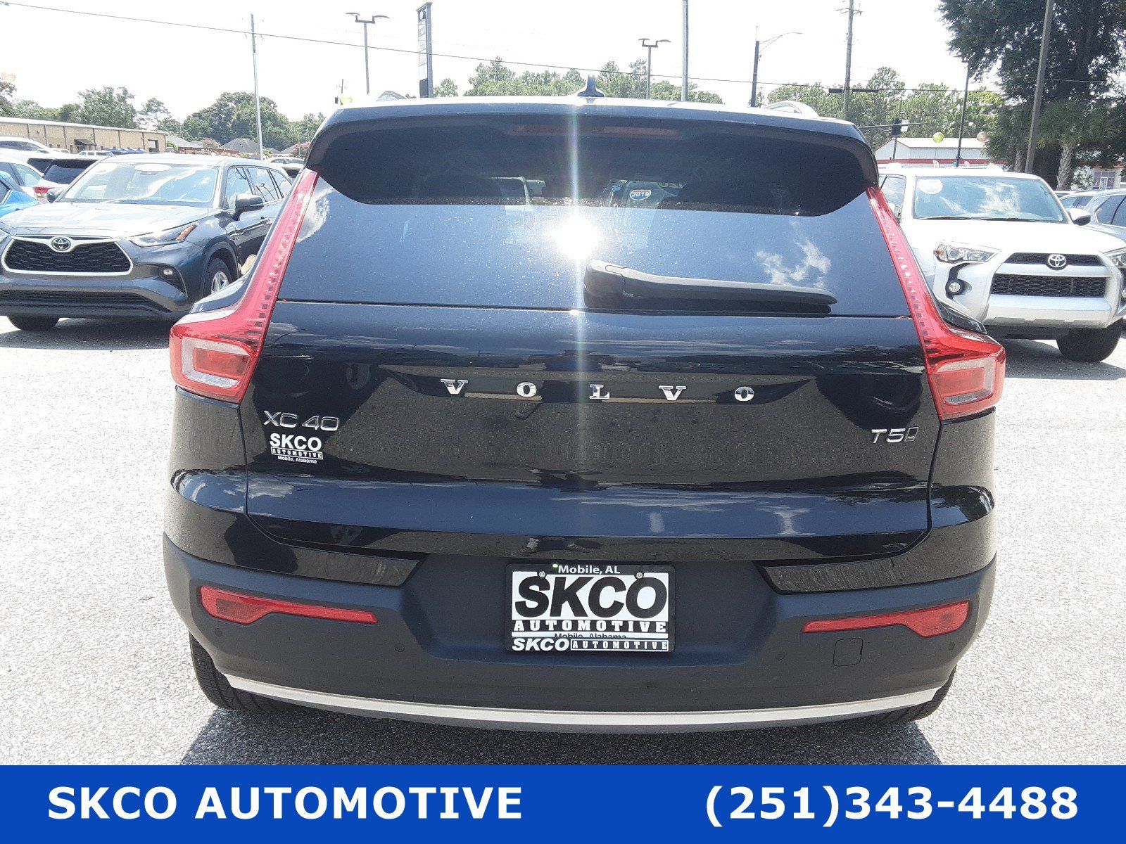 Used 2020 Volvo XC40 T5 Momentum AWD/4WD image 4