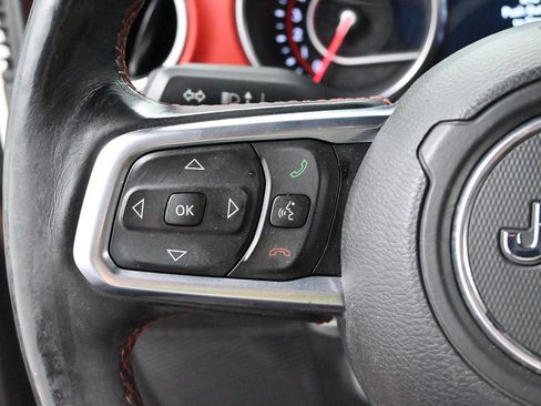 Used 2018 Jeep Wrangler Rubicon AWD/4WD image 16