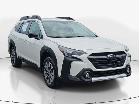 Used 2024 Subaru Outback Limited AWD/4WD image 3