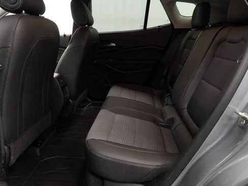Used 2024 Chevrolet Trax LT w/ Driver Confidence Package FWD image 12