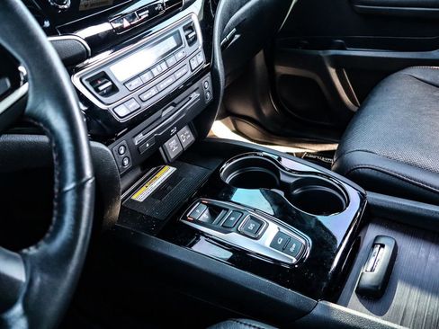 Used 2022 Honda Pilot Black Edition image 33