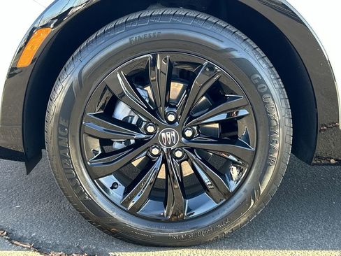 Used 2025 Buick Envista Sport Touring FWD image 33