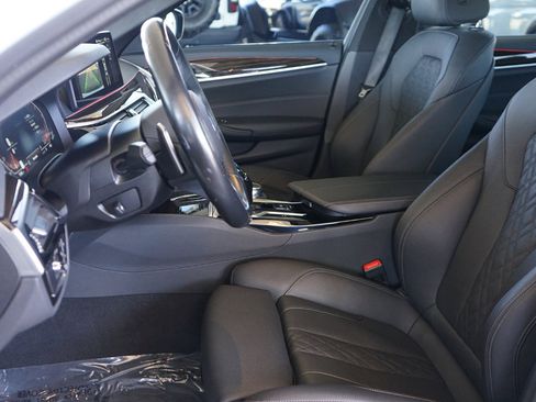 Used 2023 BMW 530i xDrive w/ M Sport Package image 22