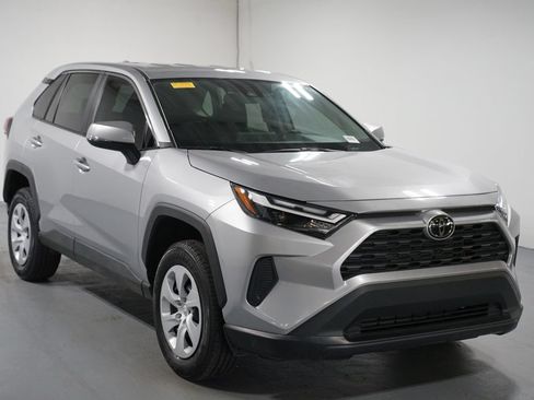 Certified 2025 Toyota RAV4 LE FWD image 3