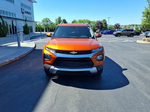 Used 2022 Chevrolet TrailBlazer LT w/ Sun and Liftgate Package AWD/4WD image 3