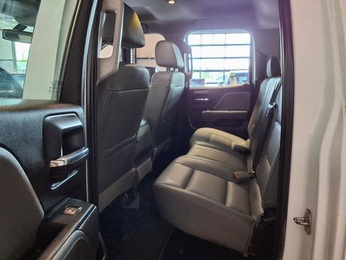 Used 2018 Chevrolet Silverado 1500 W/T w/ Trailering Package RWD image 14