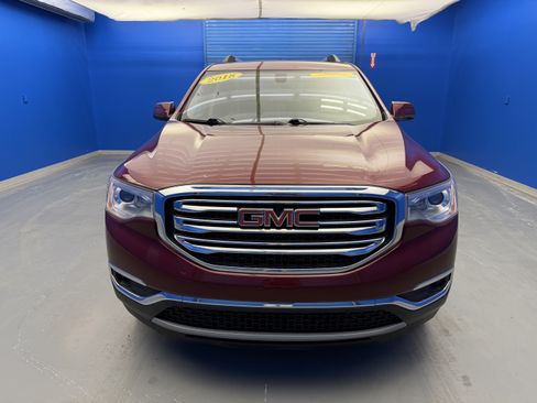 Used 2018 GMC Acadia SLT FWD image 3