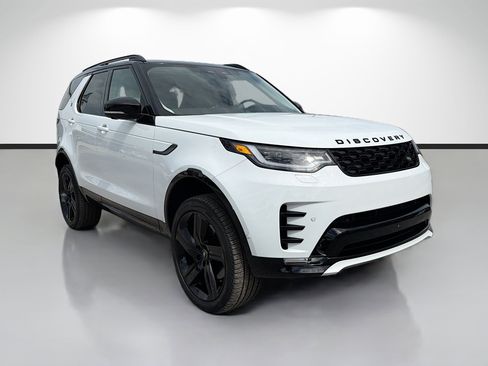 Certified 2025 Land Rover Discovery Dynamic SE AWD/4WD image 7