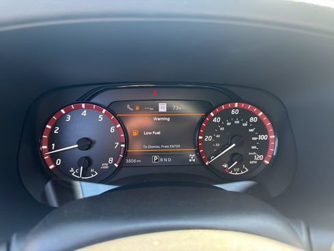 Used 2023 Nissan Frontier PRO-4X w/ Pro-4X Premium Package AWD/4WD image 3