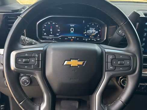 Used 2024 Chevrolet Silverado 2500 LT image 16