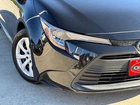 Used 2024 Toyota Corolla LE FWD image 4