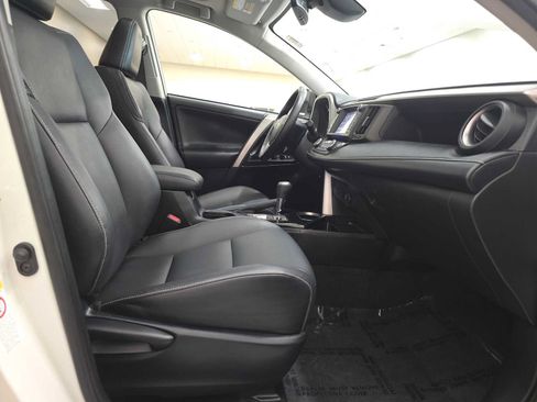 Used 2018 Toyota RAV4 Limited w/ Advanced Technology Package AWD/4WD image 26