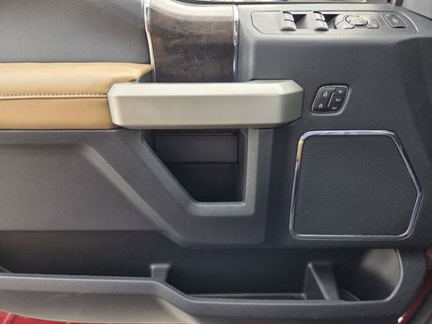 Used 2022 Ford F250 Lariat w/ Lariat Value Package image 21