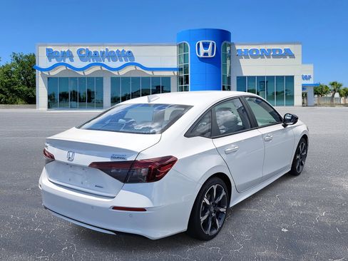 New 2025 Honda Civic Sport Touring image 5