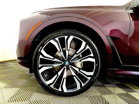 Used 2023 BMW X7 xDrive40i w/ Executive Package image 8