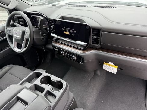 New 2026 GMC Sierra 1500 SLE w/ X31 Off-Road Package image 14