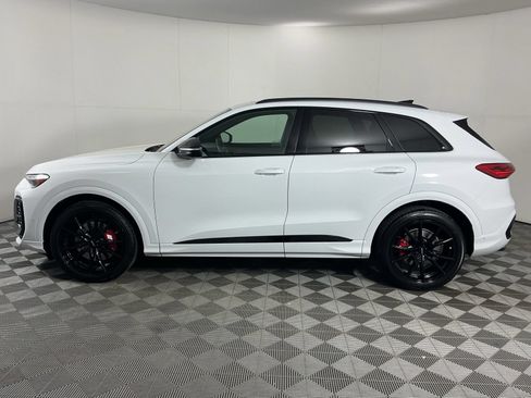 Used 2025 Audi SQ5 Premium Plus AWD/4WD image 4