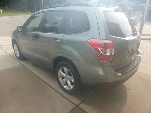 Used 2016 Subaru Forester 2.5i Premium AWD/4WD image 3