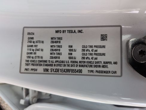 Used 2024 Tesla Model 3 Standard Range RWD image 38