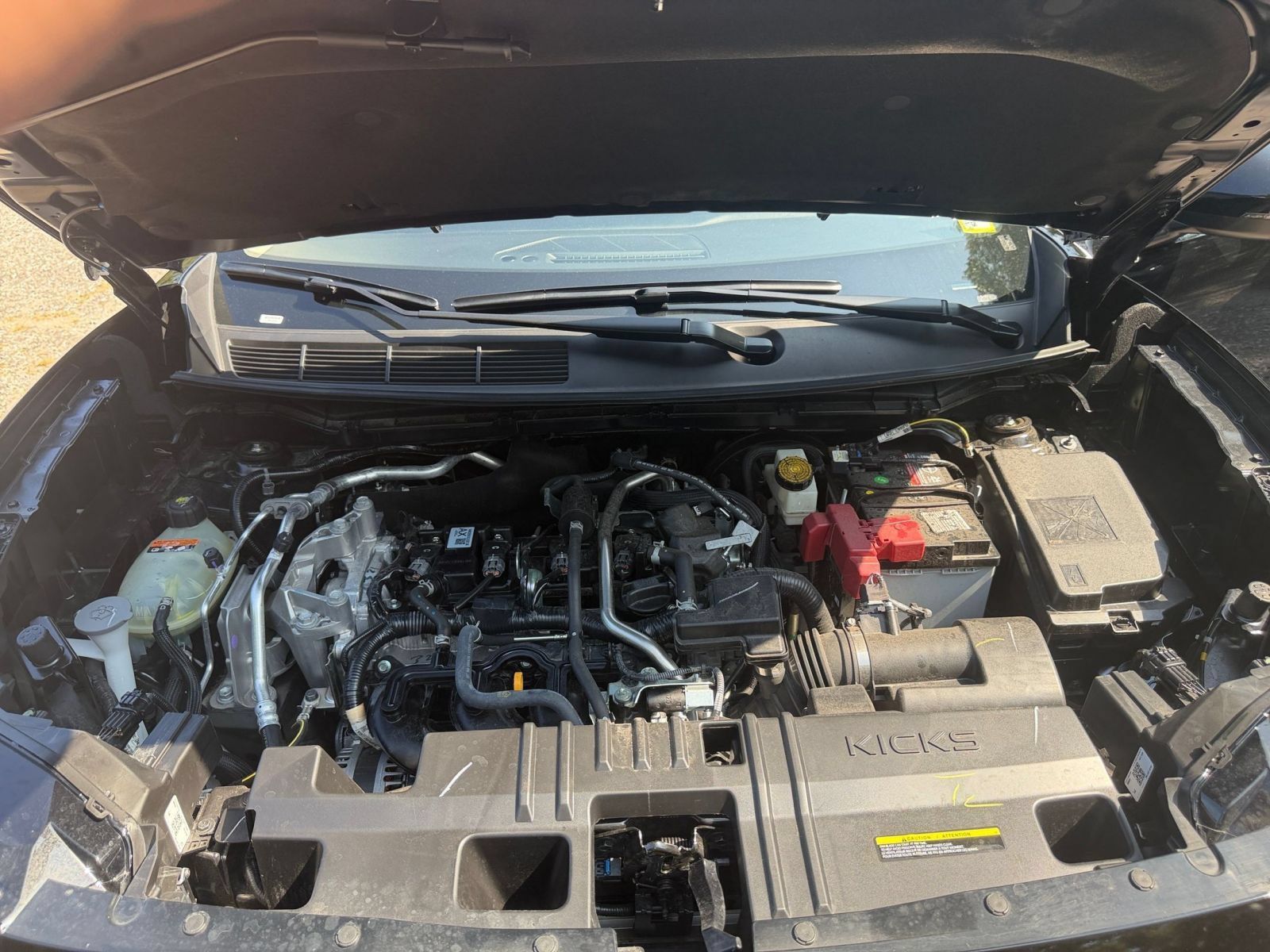 Used 2026 Nissan Kicks SR FWD image 30