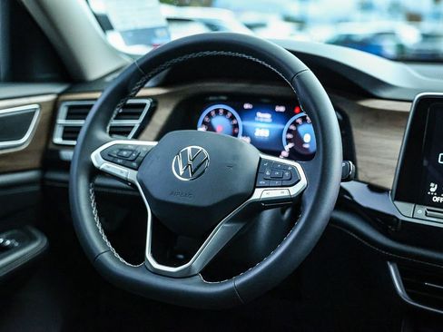 New 2026 Volkswagen Atlas SE image 26