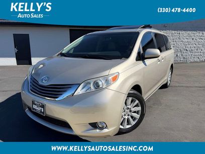 Used 2017 Toyota Sienna XLE Premium