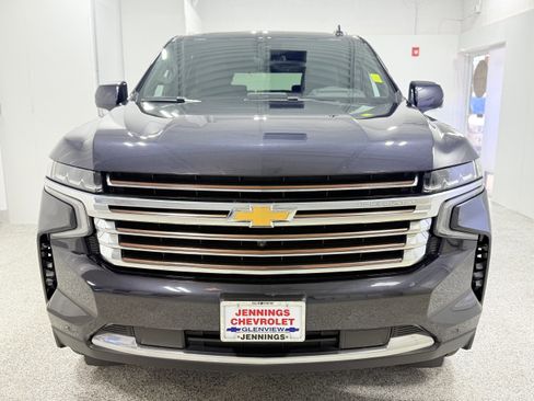 Used 2023 Chevrolet Tahoe High Country image 2