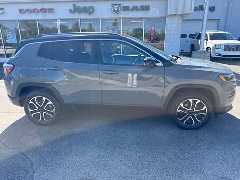 Certified 2022 Jeep Compass Limited AWD/4WD image 8