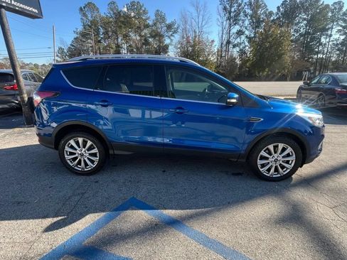 Used 2017 Ford Escape Titanium FWD image 8