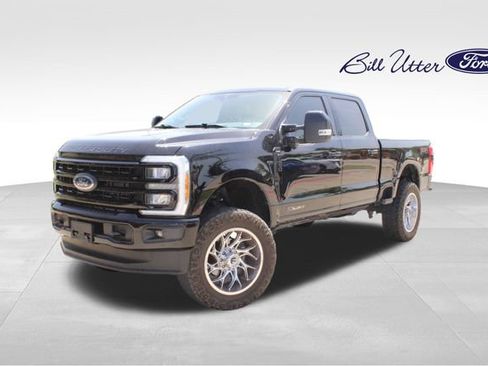 Used 2023 Ford F250 Lariat w/ Sport Appearance Package AWD/4WD image 1