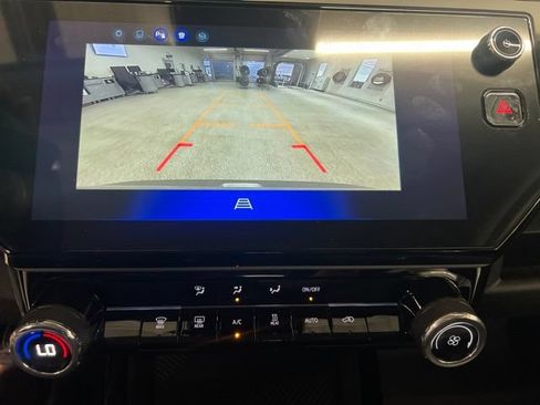 New 2027 Chevrolet Bolt LT w/ Comfort Package FWD image 18