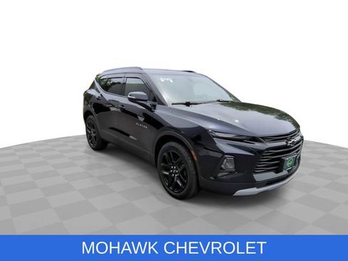 Used 2020 Chevrolet Blazer LT AWD/4WD image 2