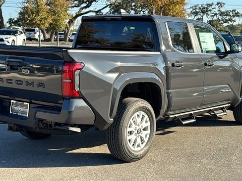 New 2025 Toyota Tacoma SR5 image 9