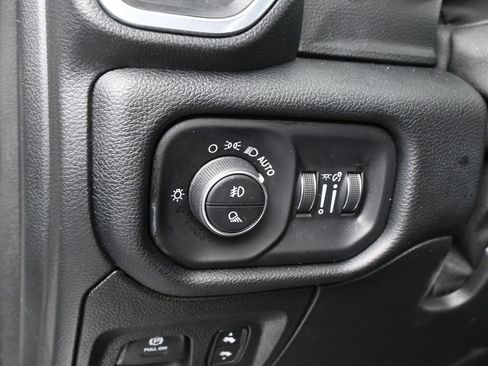 Used 2021 RAM 1500 Laramie w/ Night Edition image 15