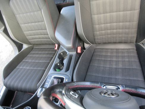 Used 2019 Volkswagen Jetta GLI image 13