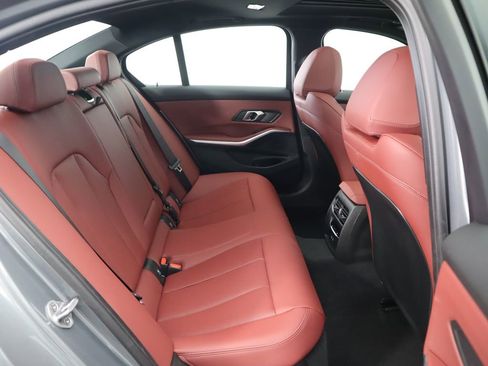 Certified 2025 BMW 330i Sedan w/ Premium Package image 24