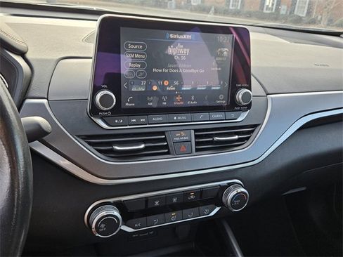 Used 2024 Nissan Altima 2.5 SR image 20