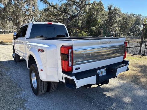 Used 2025 Ford F350 Platinum w/ Platinum Plus Package image 5