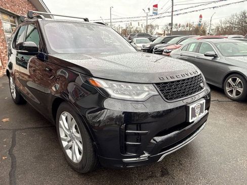 Used 2020 Land Rover Discovery Landmark image 3